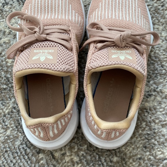 Adidas Swift Run Sneakers (taupe) - Picture 3 of 4